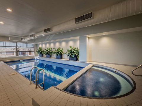 PARKROYAL Melbourne Airport - Holiday Adelaide 6