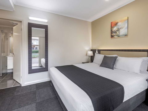 Quality Hotel Melbourne Airport - Holiday Adelaide 5