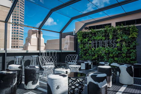 Mayfair Hotel - Holiday Adelaide 13