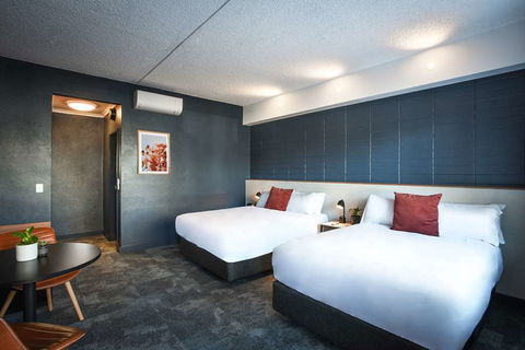 HotelMOTEL - Holiday Adelaide 2