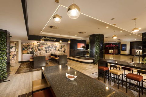Stamford Plaza Adelaide - Holiday Adelaide 10