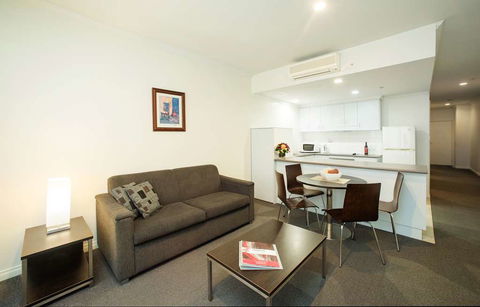 Franklin Central Apartments - Holiday Adelaide 3