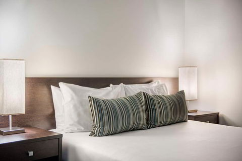 Franklin Central Apartments - Holiday Adelaide 6