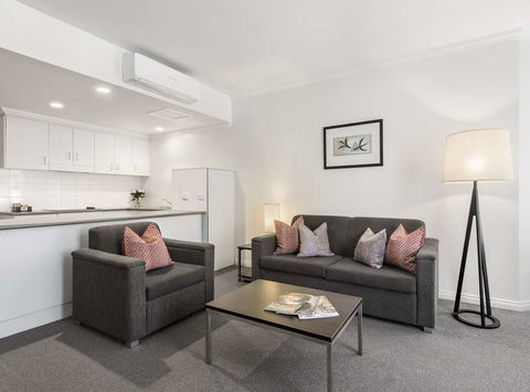 Franklin Central Apartments - Holiday Adelaide 9
