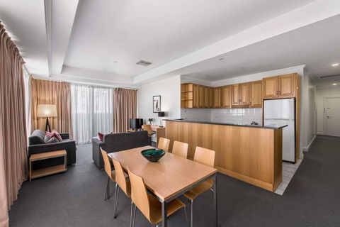 Franklin Central Apartments - Holiday Adelaide 10