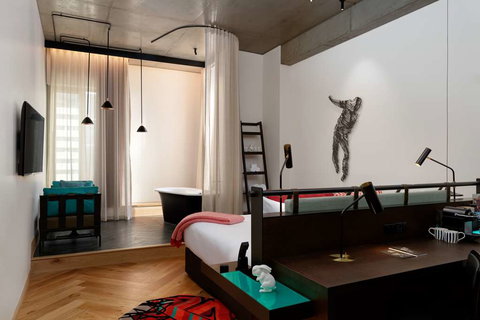 QT Melbourne - Holiday Adelaide 7