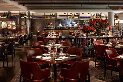 QT Melbourne - Holiday Adelaide 10