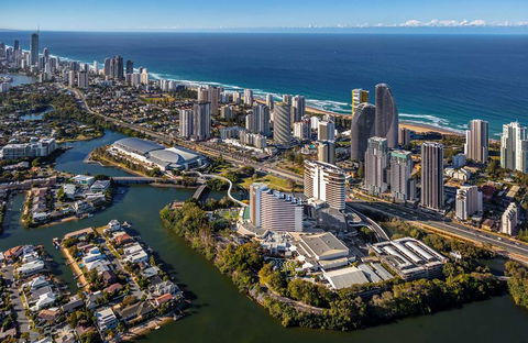 The Star Grand Hotel, Gold Coast - Holiday Adelaide 2