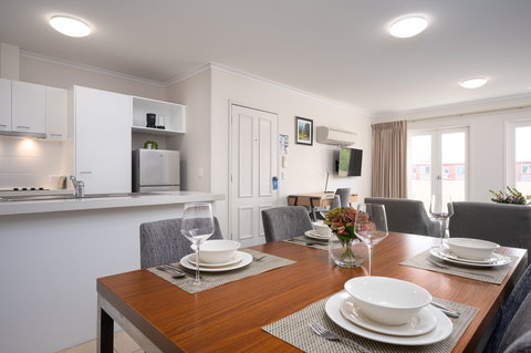 Aligned Corporate Residences Kew - Holiday Adelaide 9