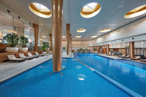 Crown Towers Melbourne - Holiday Adelaide 7