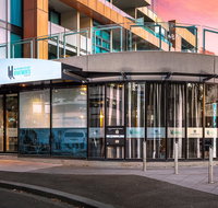 Melbourne Hotel Apartment Flinders Wharf - Holiday Adelaide