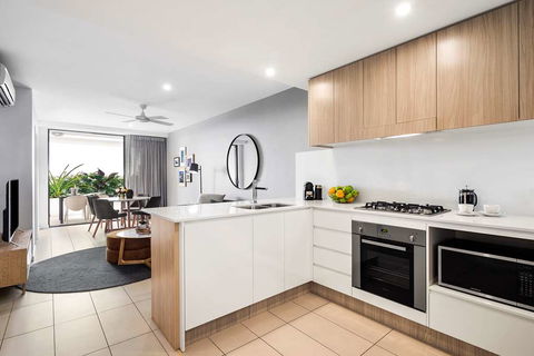 Alcyone Hotel Residences - Holiday Adelaide 12