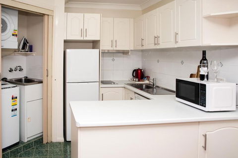 Pegasus Motor Inn And Serviced Apartment - Holiday Adelaide 4