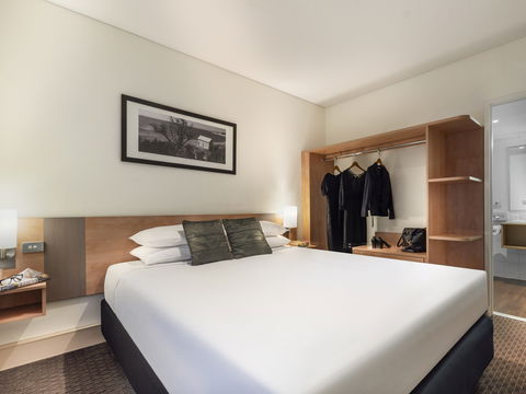 Ibis Hotel - Holiday Adelaide 6