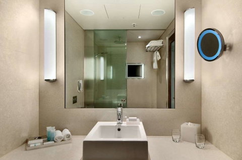 Hilton Sydney - Holiday Adelaide 6