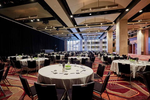 Hilton Sydney - Holiday Adelaide 10