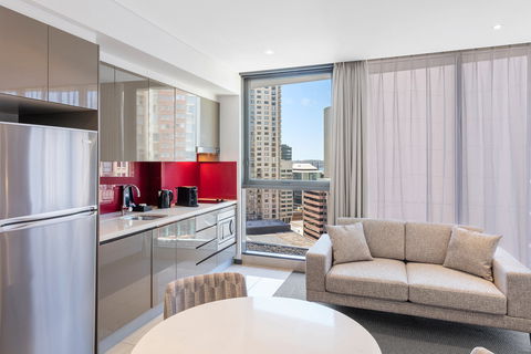 Meriton Suites Campbell Street - Holiday Adelaide 4