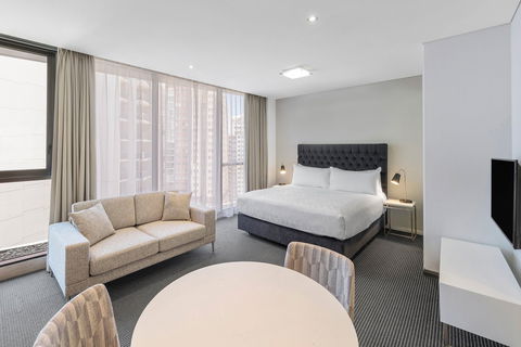 Meriton Suites Campbell Street - Holiday Adelaide 5