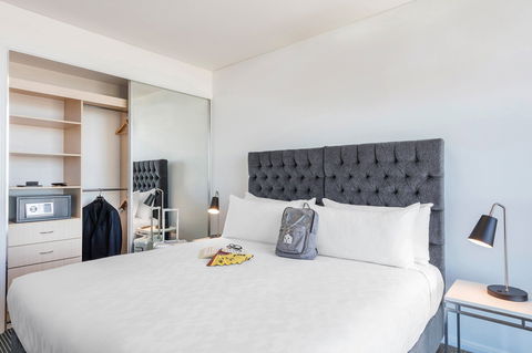 Meriton Suites Campbell Street - Holiday Adelaide 6