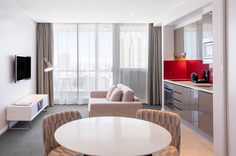 Meriton Suites Campbell Street - Holiday Adelaide 7