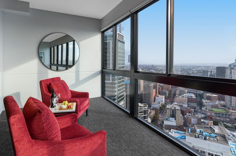 Meriton Suites Kent Street - Holiday Adelaide 15