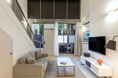 Meriton Suites Waterloo - Holiday Adelaide 2