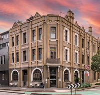 The Vulcan Hotel - Holiday Adelaide