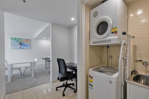 Astra Jasper - Holiday Adelaide 16