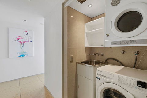 Astra Jasper - Holiday Adelaide 17