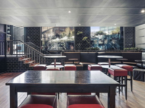 Mercure Sydney - Holiday Adelaide 4