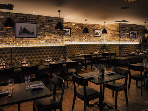 Mercure Sydney - Holiday Adelaide 12