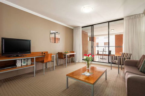 APX Apartments Darling Harbour - Holiday Adelaide 11