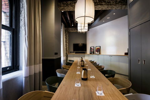 Ovolo 1888 Darling Harbour Hotel - Holiday Adelaide 3
