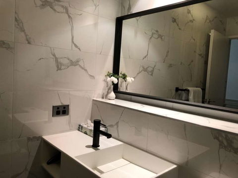 Melbourne Kew Central Apartment Hotel - Holiday Adelaide 1