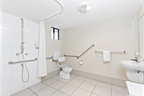 Blackwater Central Motel - Holiday Adelaide 8