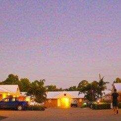 Emerald Maraboon Motor Inn - Holiday Adelaide 0