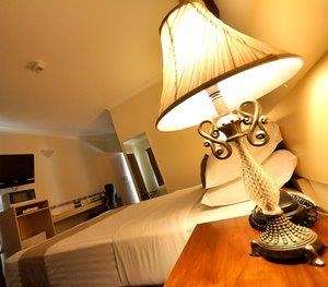 Emerald Maraboon Motor Inn - Holiday Adelaide 11