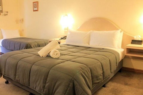 St Georges Motor Inn - Holiday Adelaide 7