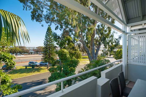 Broadwater Resort Apartments - Holiday Adelaide 2