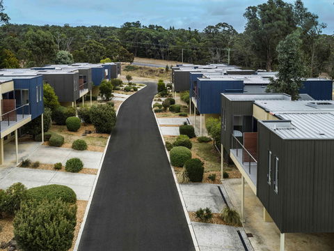 Sebel Creswick Forest Resort - Holiday Adelaide 1