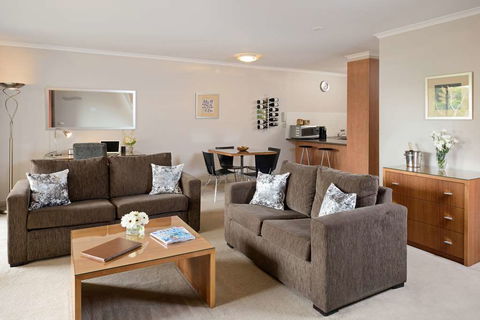 Ringwood Royale Apartment Hotel - Holiday Adelaide 2