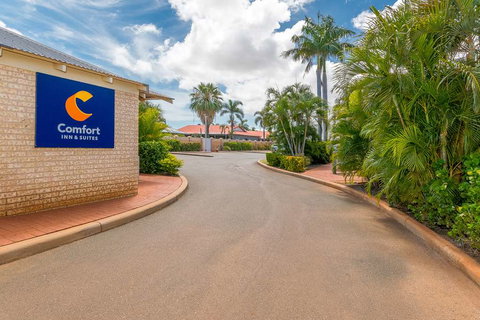Comfort Inn & Suites Karratha - Holiday Adelaide 2