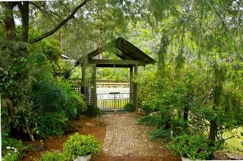 Kemeys Mountain Hideaway - Holiday Adelaide 0