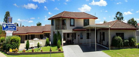 Sapphire City Motor Inn - Holiday Adelaide 0
