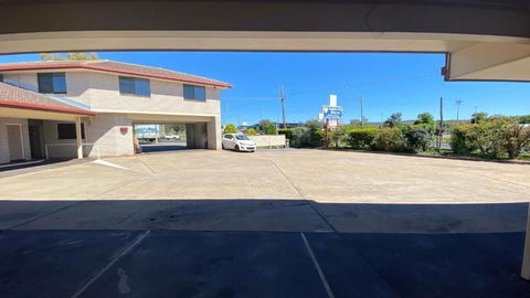 Sapphire City Motor Inn - Holiday Adelaide 2
