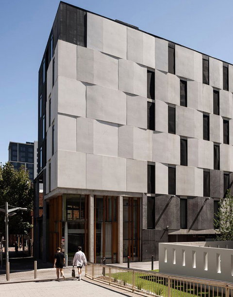 Alex Hotel, Perth - Holiday Adelaide 0