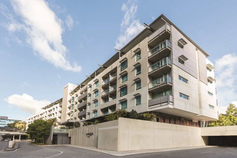 Adina Apartment Hotel Perth - Holiday Adelaide 0