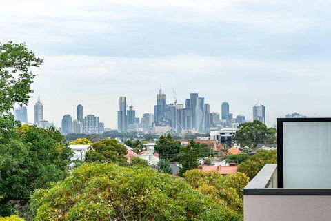 Artel Apartment Hotel Melbourne - Holiday Adelaide 1