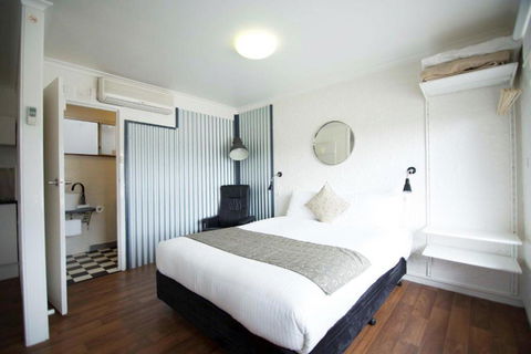 Siesta Central Apartments - Holiday Adelaide 0
