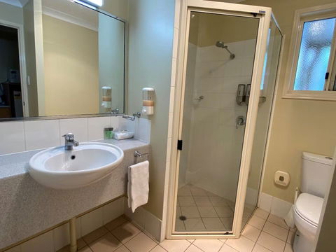 Gayndah Colonial Motor Inn - Holiday Adelaide 2